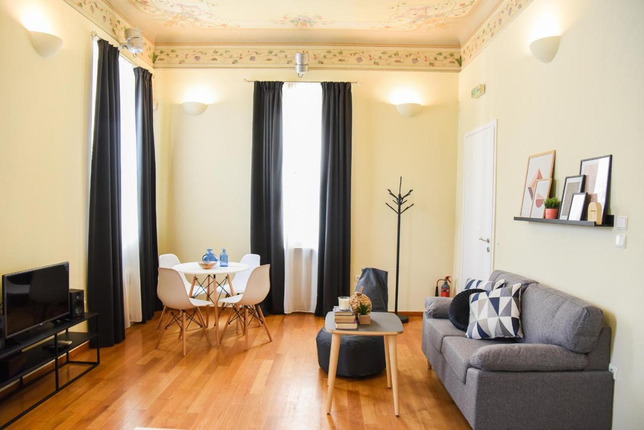 Neoclassical Athens Residence Екстериор снимка