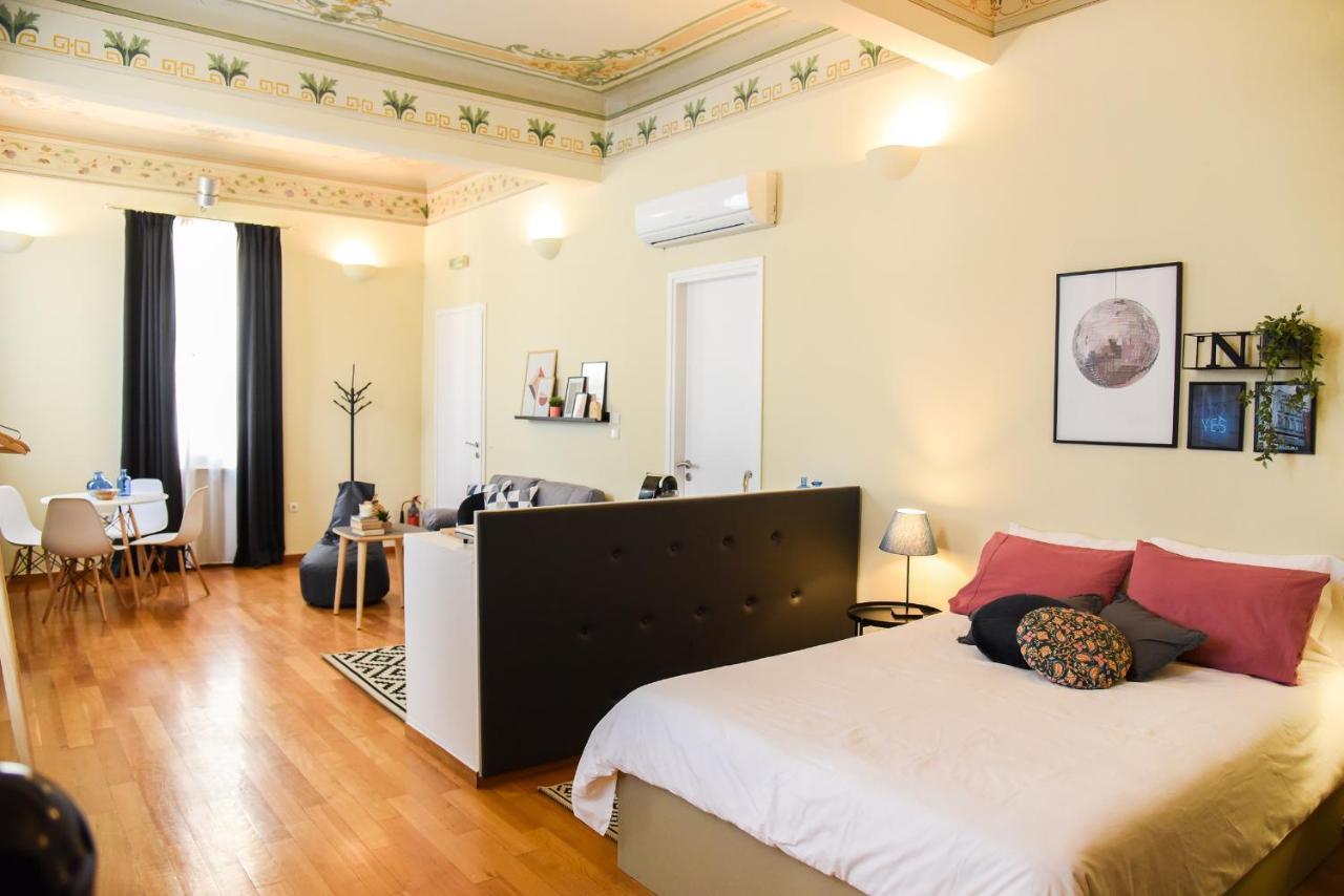 Neoclassical Athens Residence Екстериор снимка